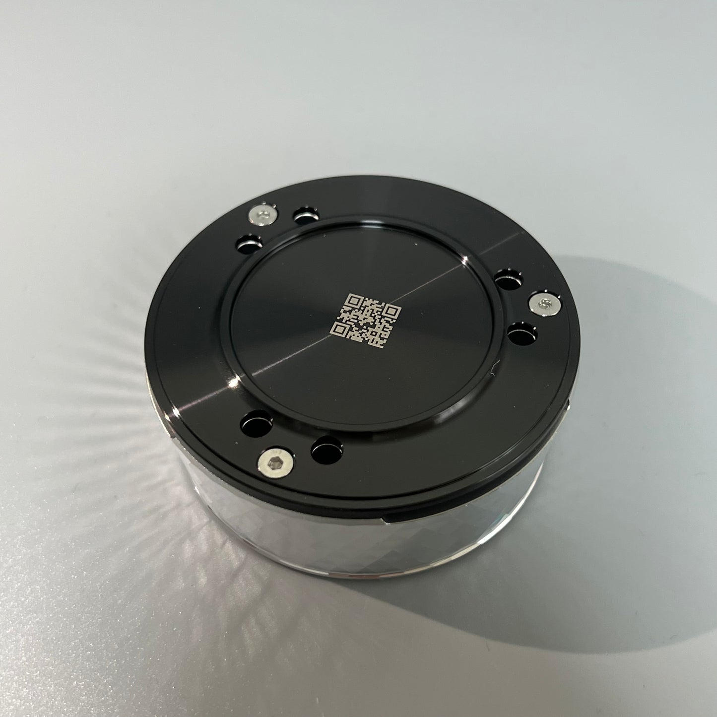 Maxx Crown black HMD