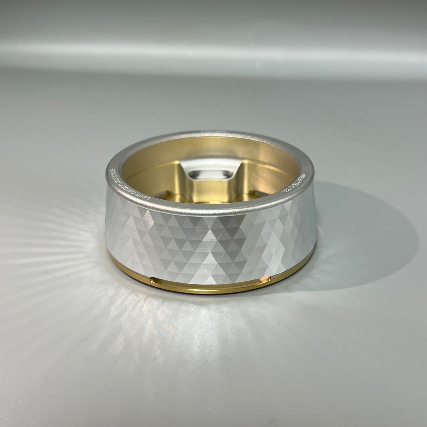 Maxx Crown Gold HMD