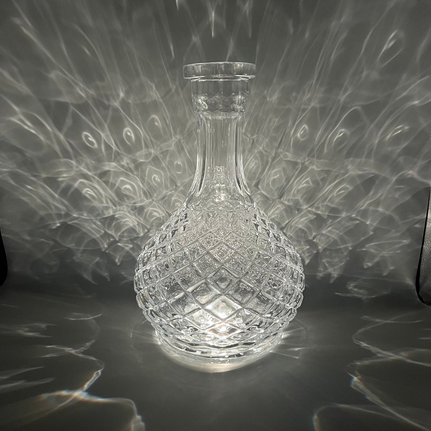 Hookah Glass Base Bottle -Large Drop Cross Line- Clear